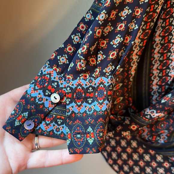 DEREK LAM 10 CROSBY 100% SILK FAUX WRAP TOP BLOUSE FLORAL BOHO SIZE 0 - Picture 8 of 10